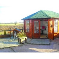 Mutley Makeovers Sutton Coldfield West Midlands Logo 