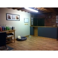 Ultimutt Glamour K9 Grooming Studio Uppington Shropshire Logo 